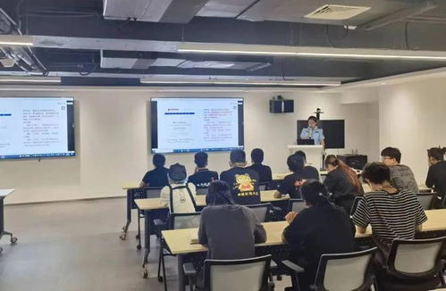 嶗山區(qū)市場(chǎng)監(jiān)管局組織召開(kāi)餐飲服務(wù)單位食品安全主體責(zé)任宣講會(huì)，專(zhuān)項(xiàng)推進(jìn)萬(wàn)象匯商圈落實(shí)工作